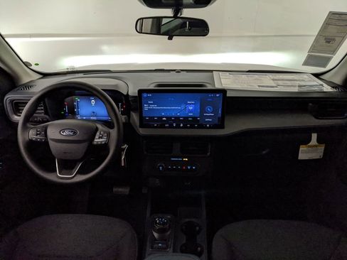 New 2025 Ford Maverick XL image 13