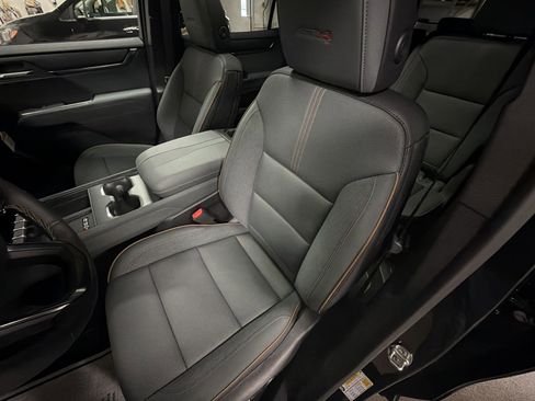 New 2026 GMC Acadia AT4 w/ Luxury Package image 21