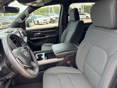 Used 2024 RAM 1500 Big Horn AWD/4WD image 40