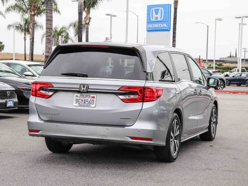 Certified 2023 Honda Odyssey Touring image 11