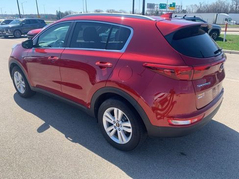 Used 2018 Kia Sportage LX w/ LX Popular Package image 3