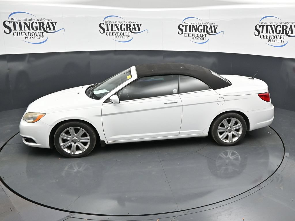 Used 2012 Chrysler 200 Touring FWD image 21