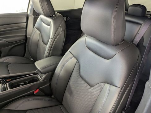 New 2026 Jeep Compass Latitude image 11