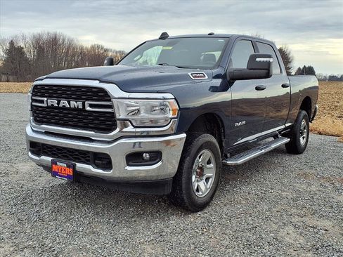 Used 2024 RAM 2500 Big Horn w/ Bed Utility Group image 32