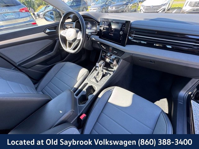 Certified 2025 Volkswagen Jetta SE FWD image 26