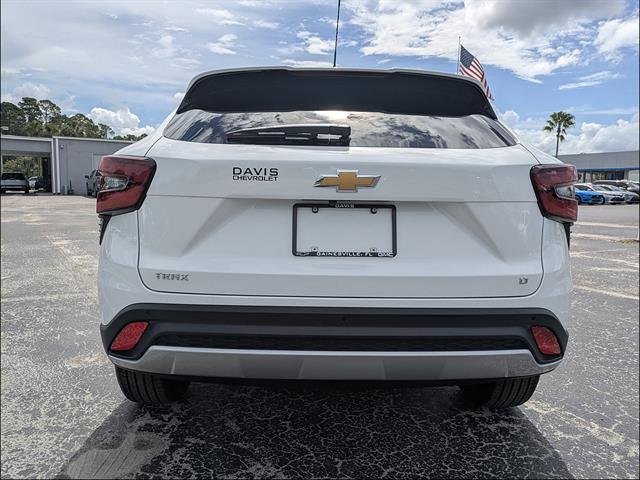 New 2026 Chevrolet Trax LT w/ Driver Confidence Package FWD image 7
