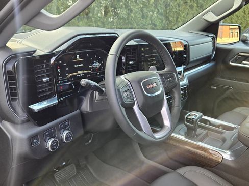 Used 2025 GMC Sierra 1500 Elevation w/ Elevation Premium Package image 27