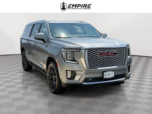 Used 2023 GMC Yukon XL Denali w/ Max Trailering Package AWD/4WD image 1