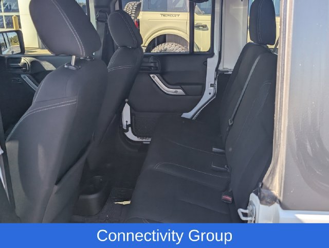 Used 2017 Jeep Wrangler Unlimited Sahara w/ Max Tow Package AWD/4WD image 10