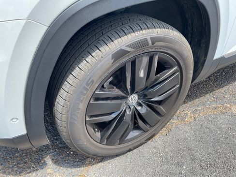 Used 2019 Volkswagen Atlas SEL Premium AWD/4WD image 13