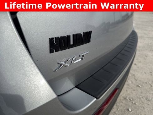 Used 2024 Ford Explorer XLT w/ Equipment Group 202A image 9