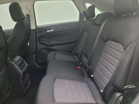 Used 2021 Ford Edge SE FWD image 18