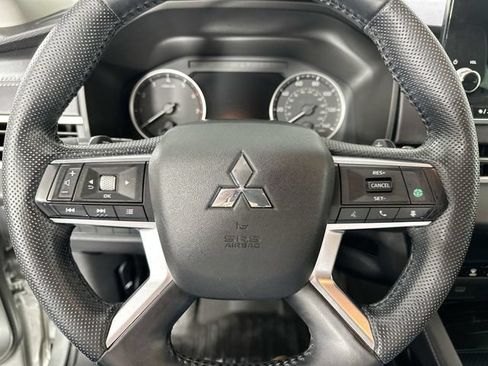 Used 2022 Mitsubishi Outlander SE AWD/4WD image 20