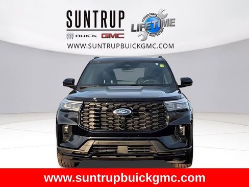 Used 2025 Ford Explorer ST-Line w/ ST-Line Street Pack image 34