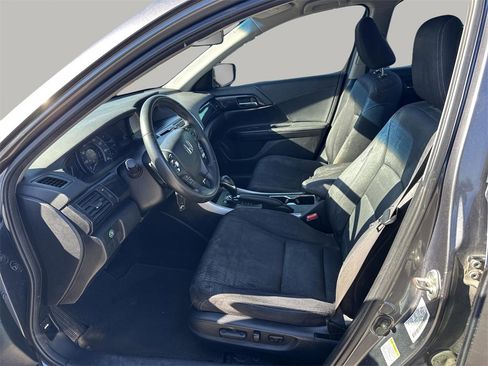 Used 2013 Honda Accord Sport image 9