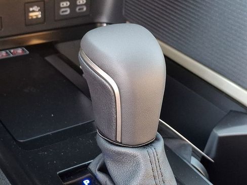 New 2026 Toyota Camry SE FWD image 18