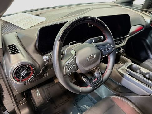 Used 2024 Chevrolet Equinox EV RS FWD image 9