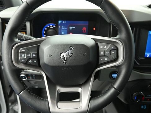 Certified 2023 Ford Bronco Badlands w/ Sasquatch Package image 15