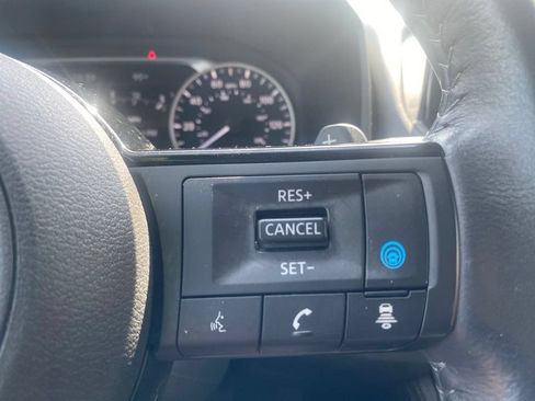 Used 2023 Nissan Rogue SL w/ SL Premium Package FWD image 21