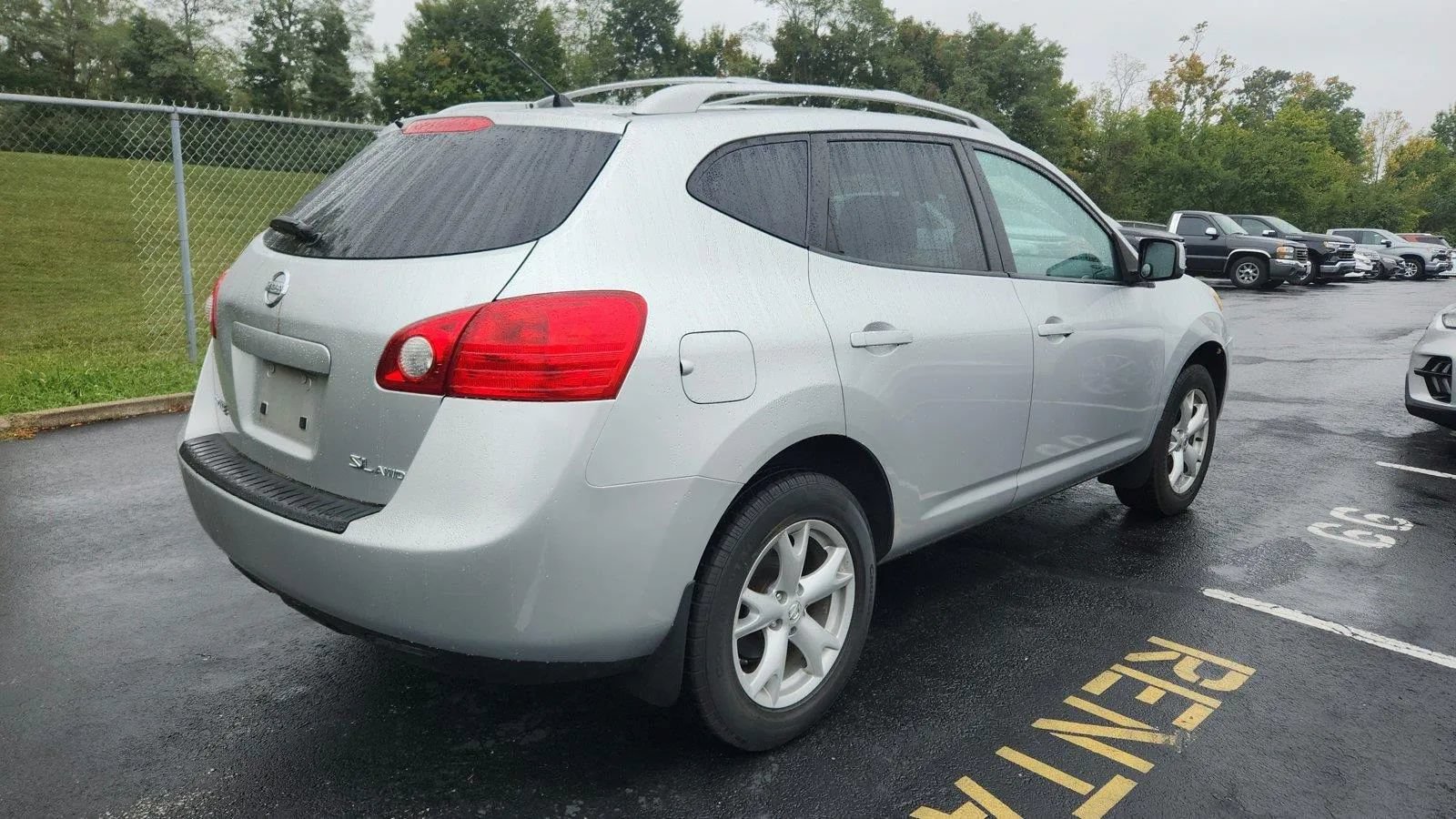 Used 2008 Nissan Rogue SL w/ Moonroof Pkg AWD/4WD image 8