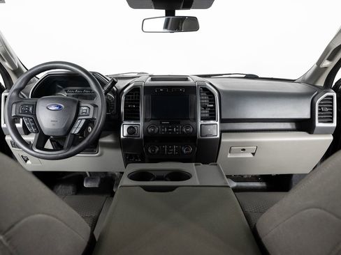 Used 2019 Ford F150 XLT image 27