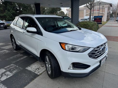 Used 2019 Ford Edge SEL w/ Equipment Group 201A image 2