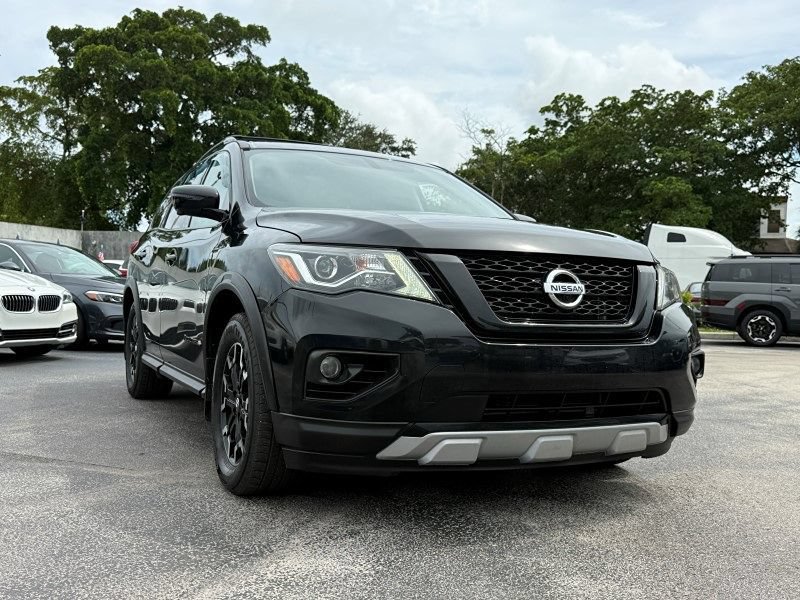 Used 2020 Nissan Pathfinder SL AWD/4WD image 3