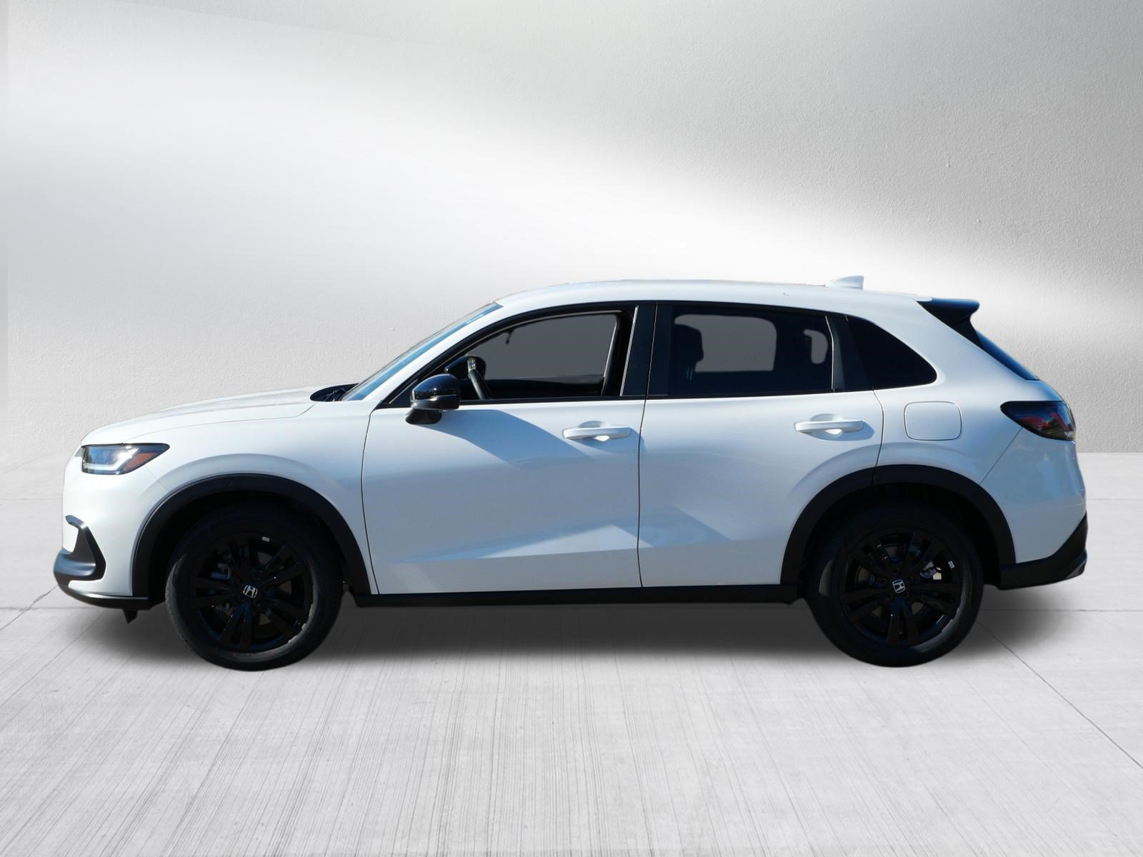 Certified 2027 Honda HR-V Sport image 4