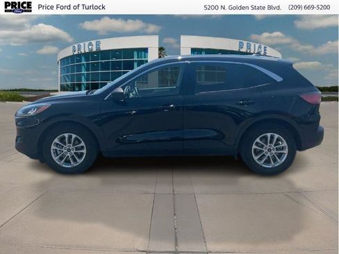 Certified 2022 Ford Escape SE FWD image 8