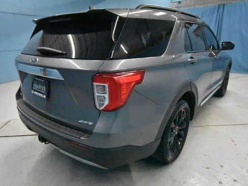 Used 2021 Ford Explorer XLT w/ Equipment Group 202A AWD/4WD image 38