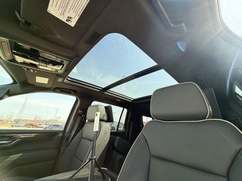 New 2026 GMC Yukon XL Elevation image 18