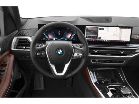 Used 2024 BMW X5 xDrive50e w/ M Sport Package AWD/4WD image 10