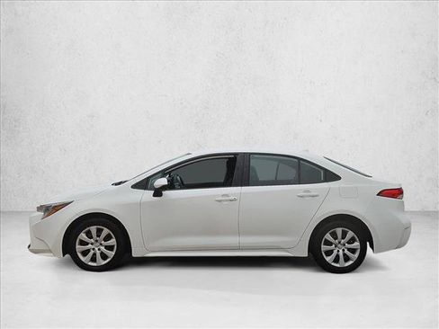 Used 2024 Toyota Corolla LE FWD image 8