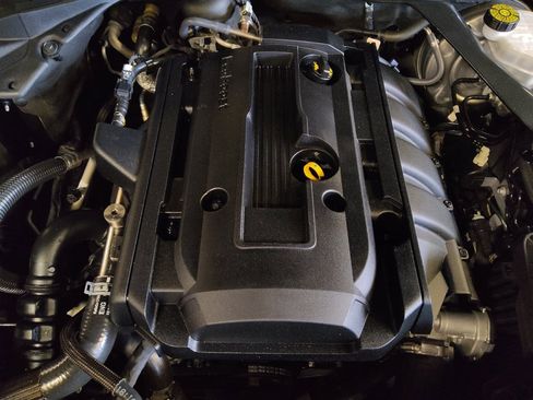 Used 2019 Ford Mustang Premium RWD image 30
