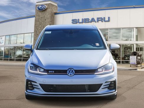 Used 2018 Volkswagen GTI SE image 8