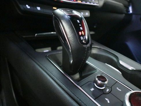 Used 2019 Cadillac XT4 Sport image 18