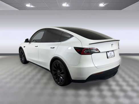 Used 2022 Tesla Model Y Performance AWD/4WD image 3