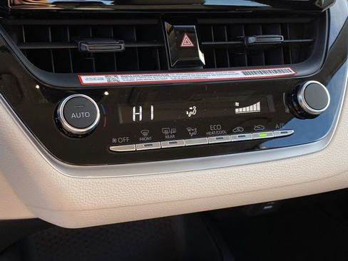 Used 2026 Toyota Corolla LE image 20