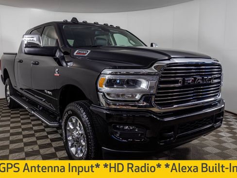Used 2024 RAM 2500 Laramie w/ Snow Chief Group AWD/4WD image 19