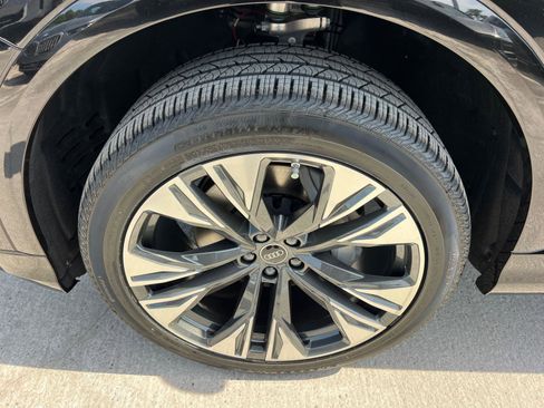 New 2026 Audi Q8 Premium Plus AWD/4WD image 11