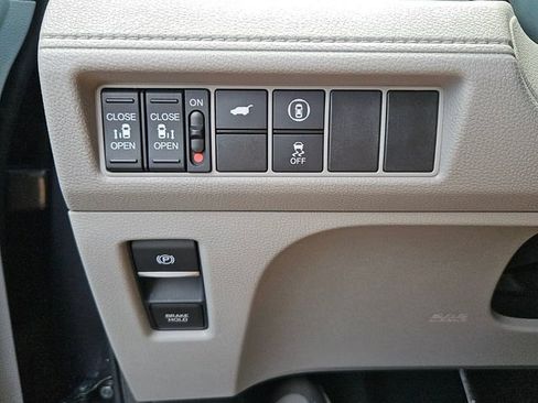 Certified 2024 Honda Odyssey EX-L image 28