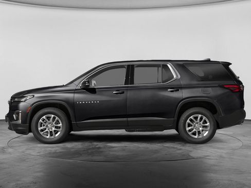Used 2024 Chevrolet Traverse LT AWD/4WD image 3