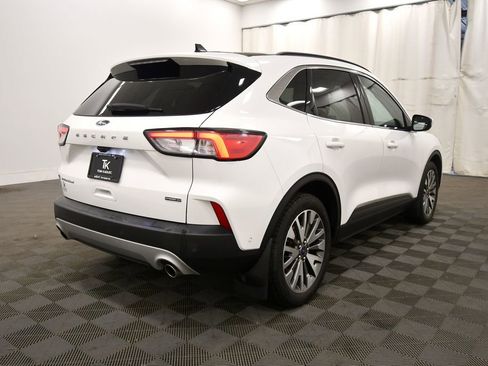 Used 2020 Ford Escape Titanium w/ Titanium Premium Package 2.0 AWD/4WD image 8