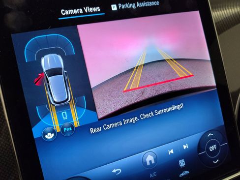 Certified 2026 Mercedes-Benz GLC 300 image 21