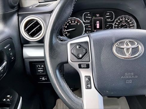 Used 2019 Toyota Tundra Platinum AWD/4WD image 25