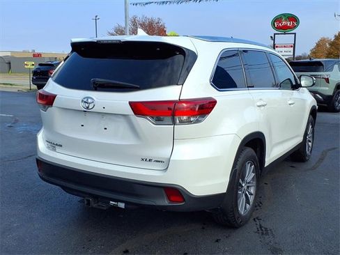 Used 2019 Toyota Highlander XLE image 4