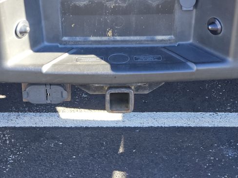 Used 2011 Ford F150 XLT w/ XLT Chrome Pkg image 7