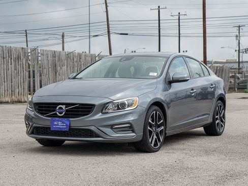 Used 2018 Volvo S60 T5 Dynamic w/ Vision Package image 8
