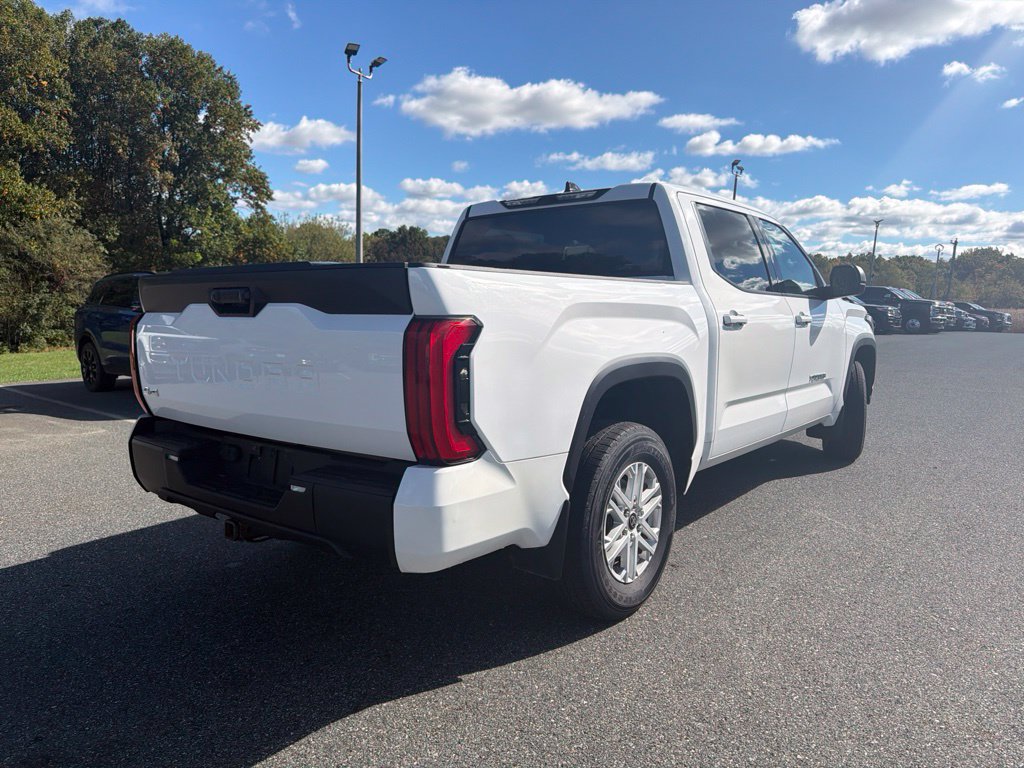Used 2022 Toyota Tundra SR5 AWD/4WD image 11