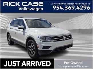Used 2021 Volkswagen Tiguan SE image 1
